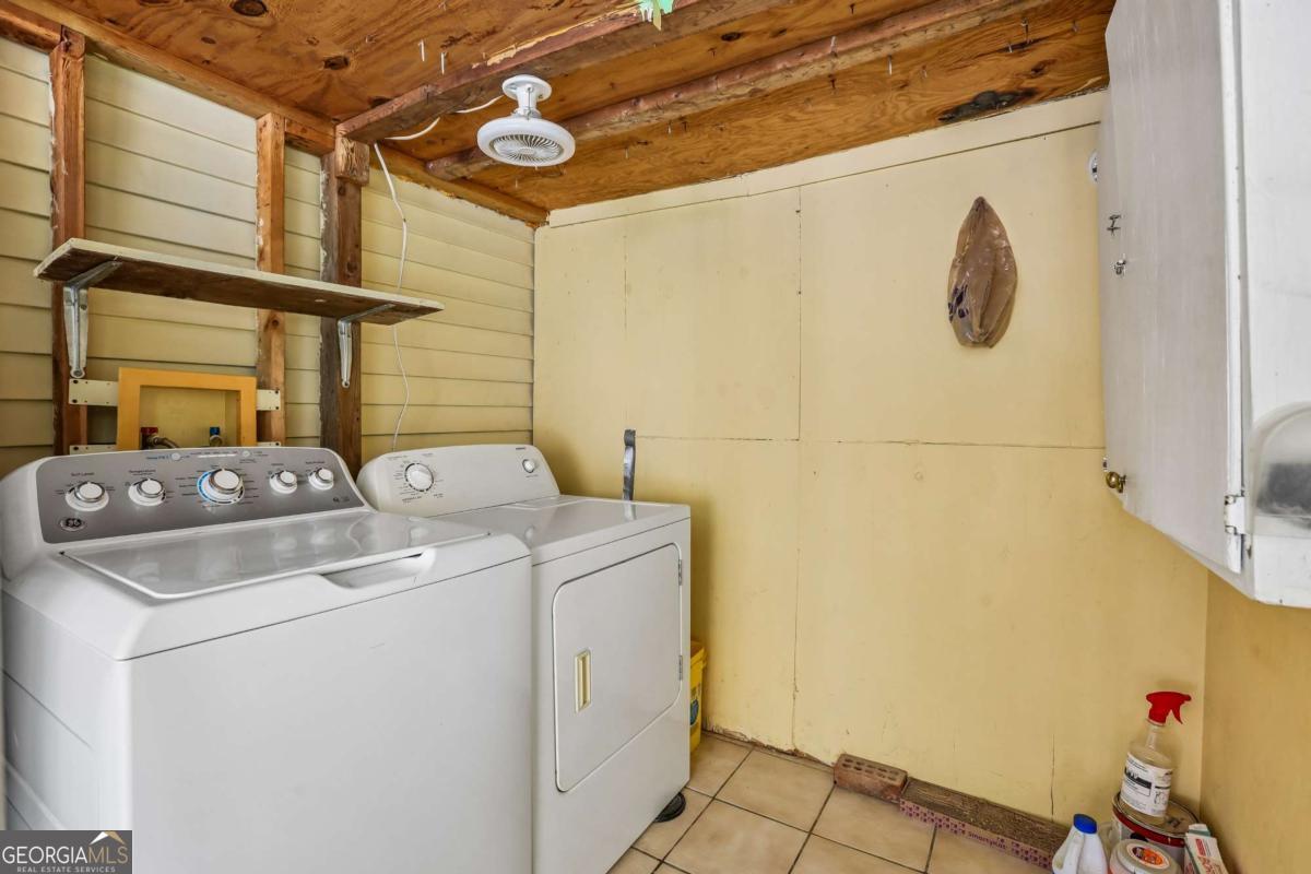 1955 Spink Street NW Atlanta GA 30318