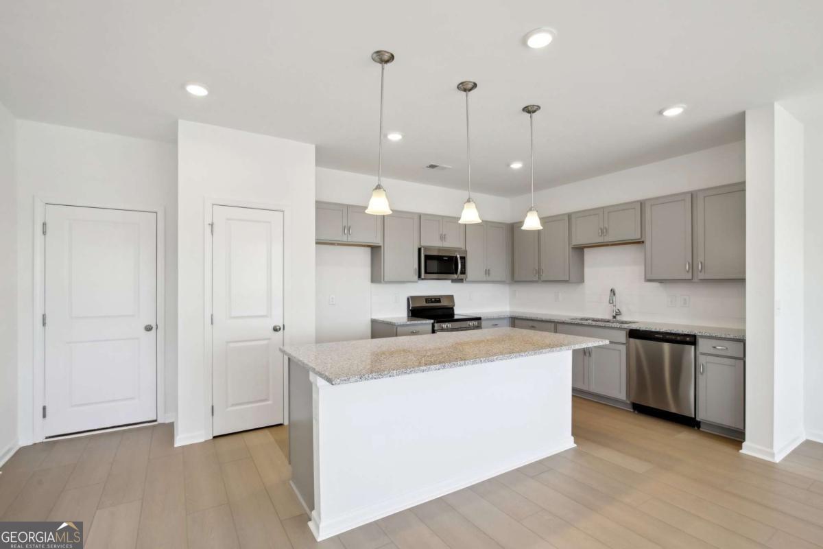 803 Nova Trail Riverdale GA 30274