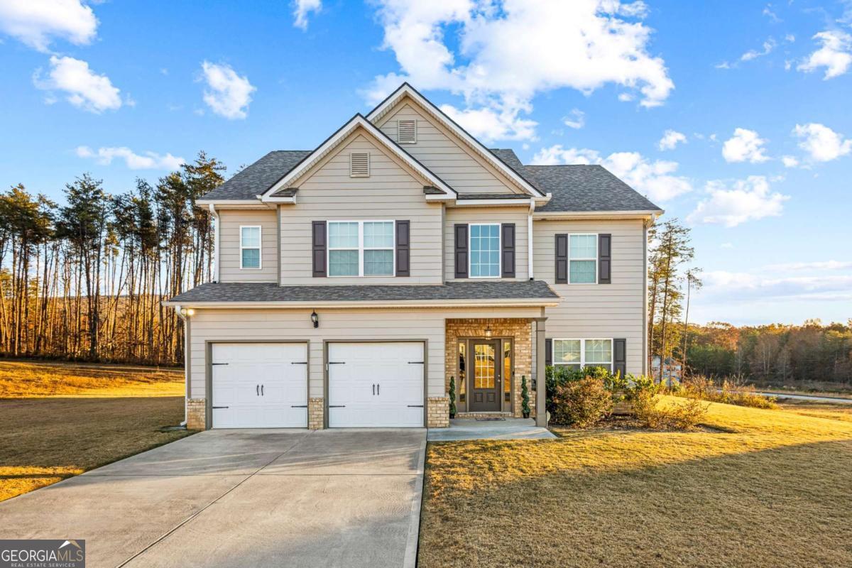 61 N Village Circle Rydal GA 30171