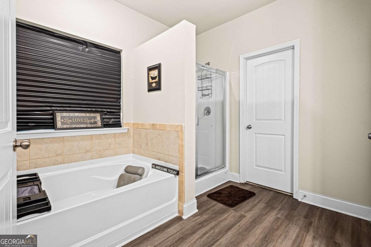 61 N Village Circle Rydal GA 30171