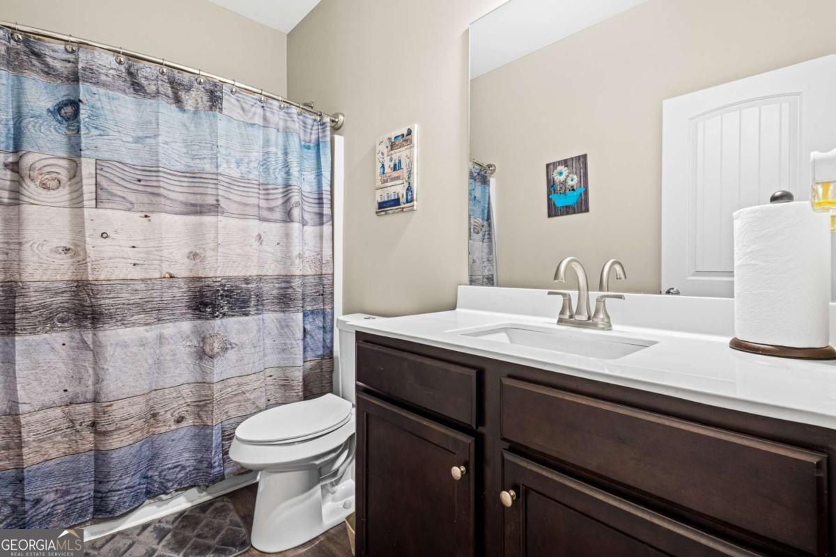 61 N Village Circle Rydal GA 30171