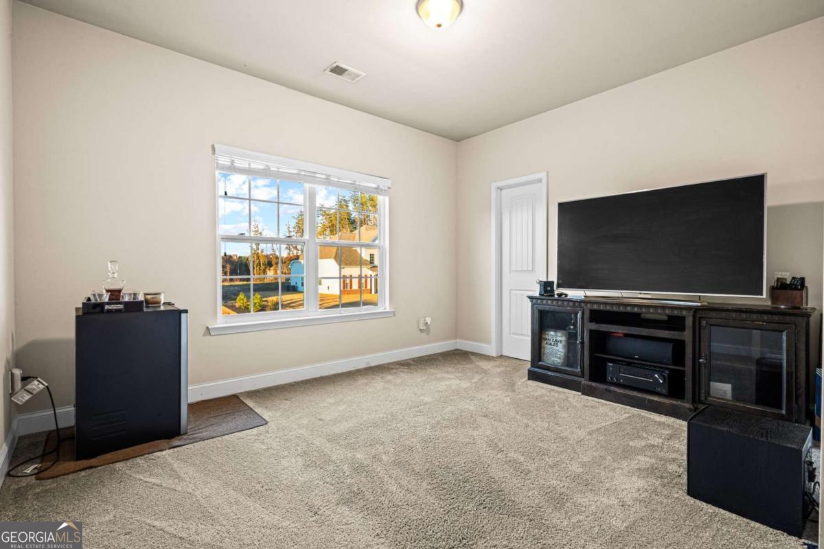 61 N Village Circle Rydal GA 30171