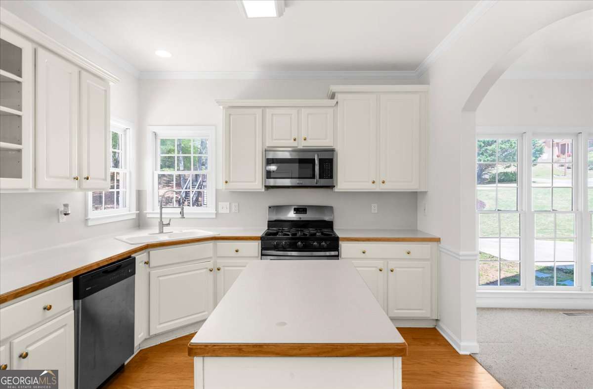 720 Walnut Lane Woodstock GA 30188