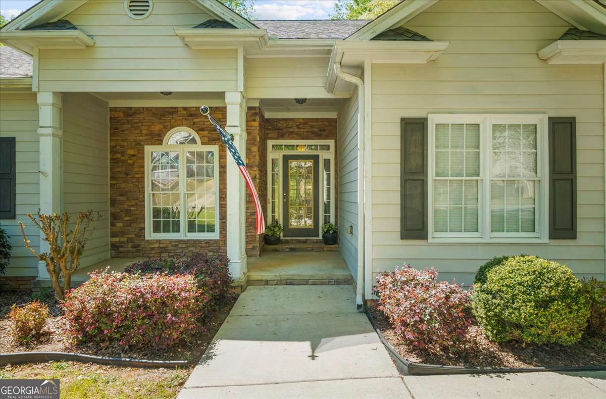 720 Walnut Lane Woodstock GA 30188