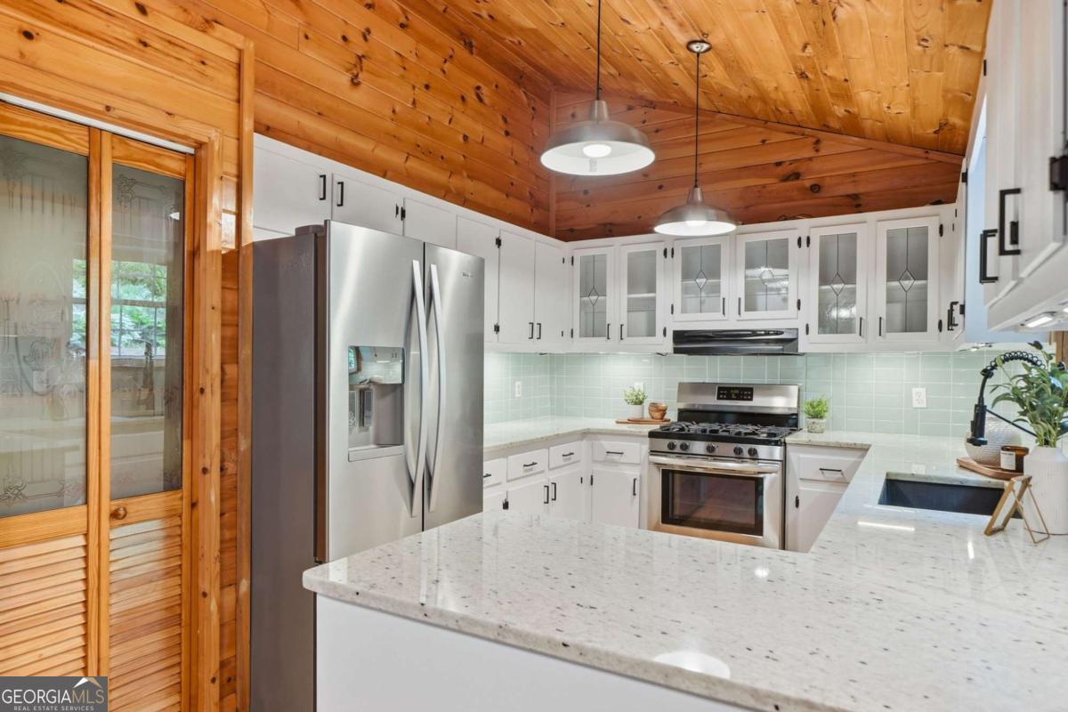 946 Laurel Circle Blue Ridge GA 30513