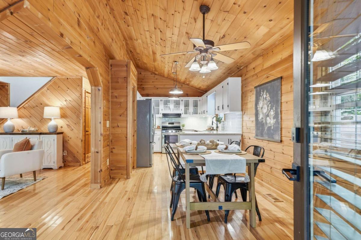 946 Laurel Circle Blue Ridge GA 30513