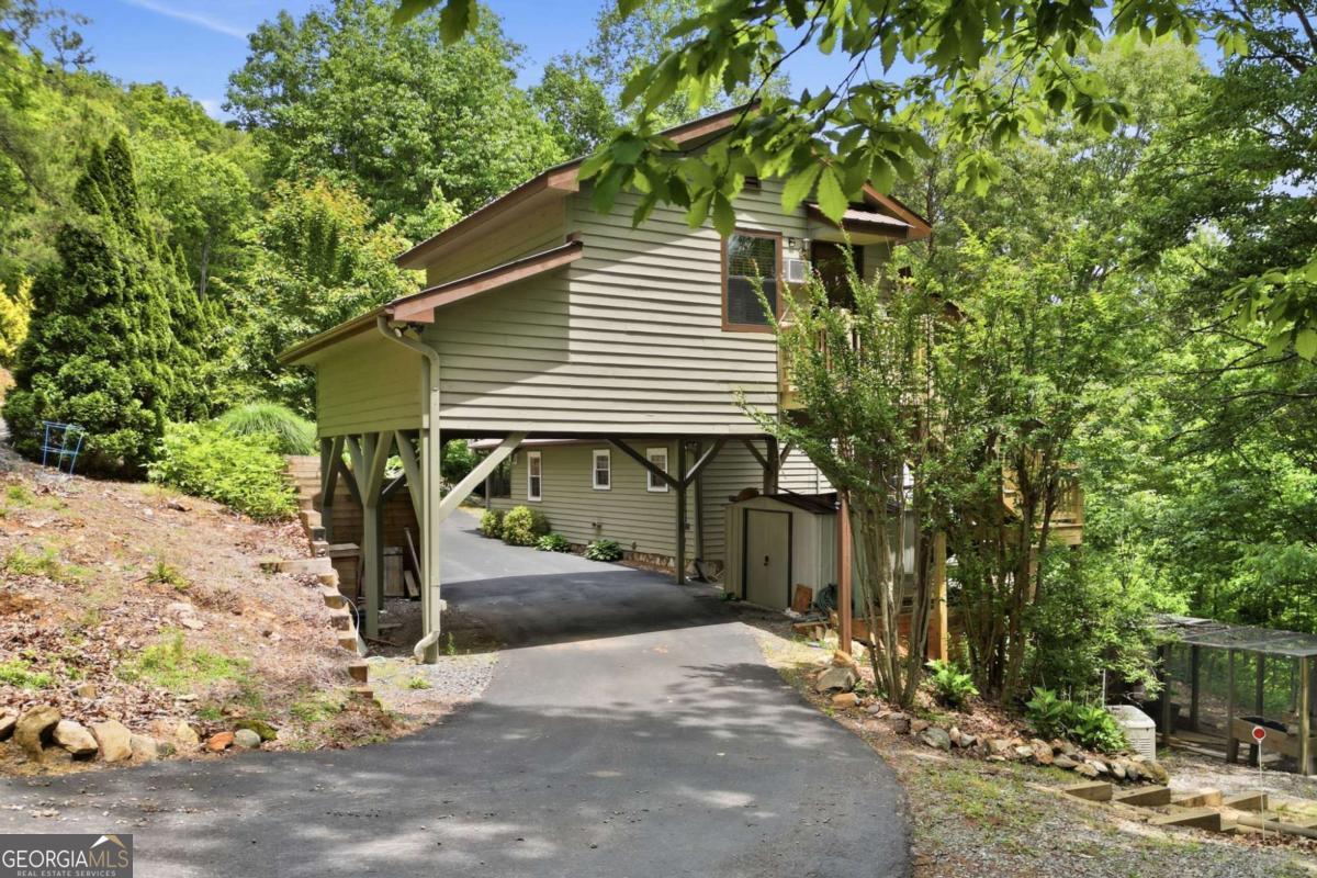 946 Laurel Circle Blue Ridge GA 30513