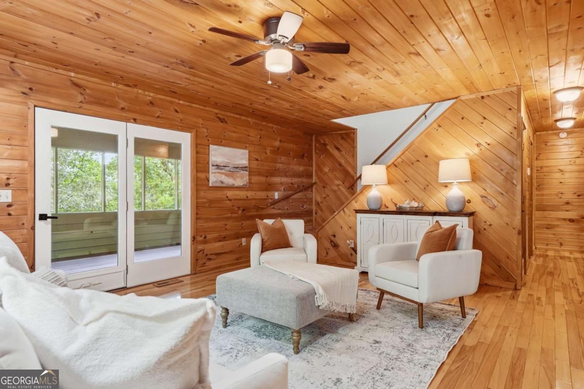946 Laurel Circle Blue Ridge GA 30513