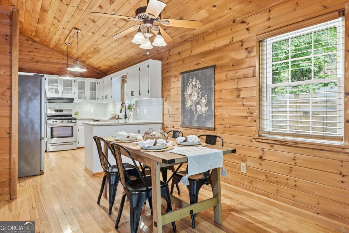 946 Laurel Circle Blue Ridge GA 30513