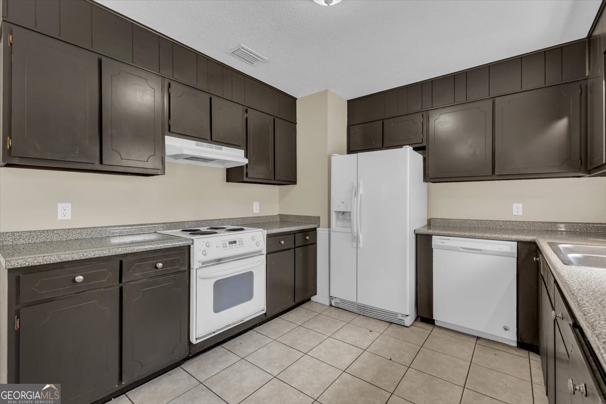 121 Deerwood Court Hinesville GA 31313