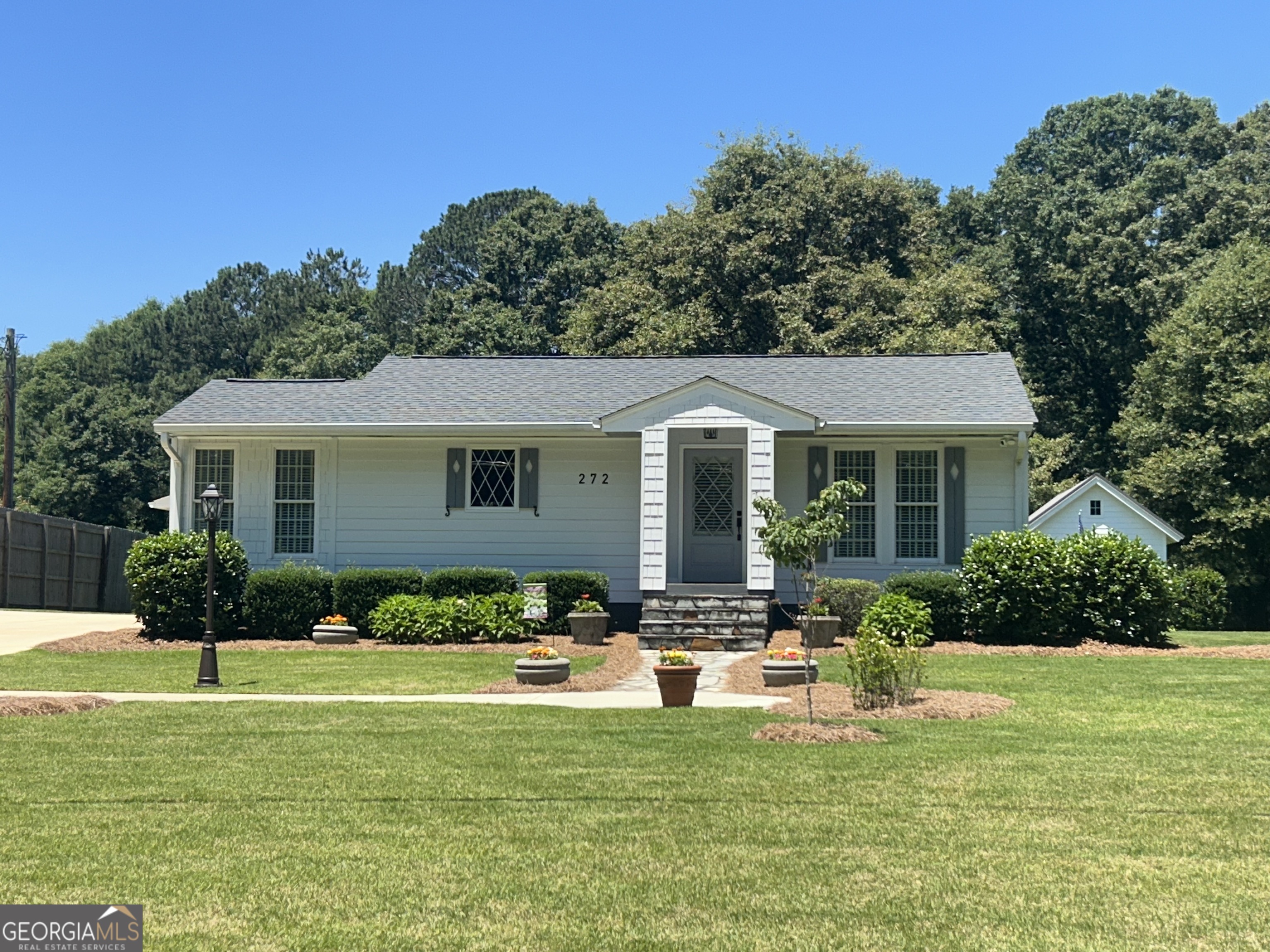 272 Lakeview Drive Winterville GA 30683