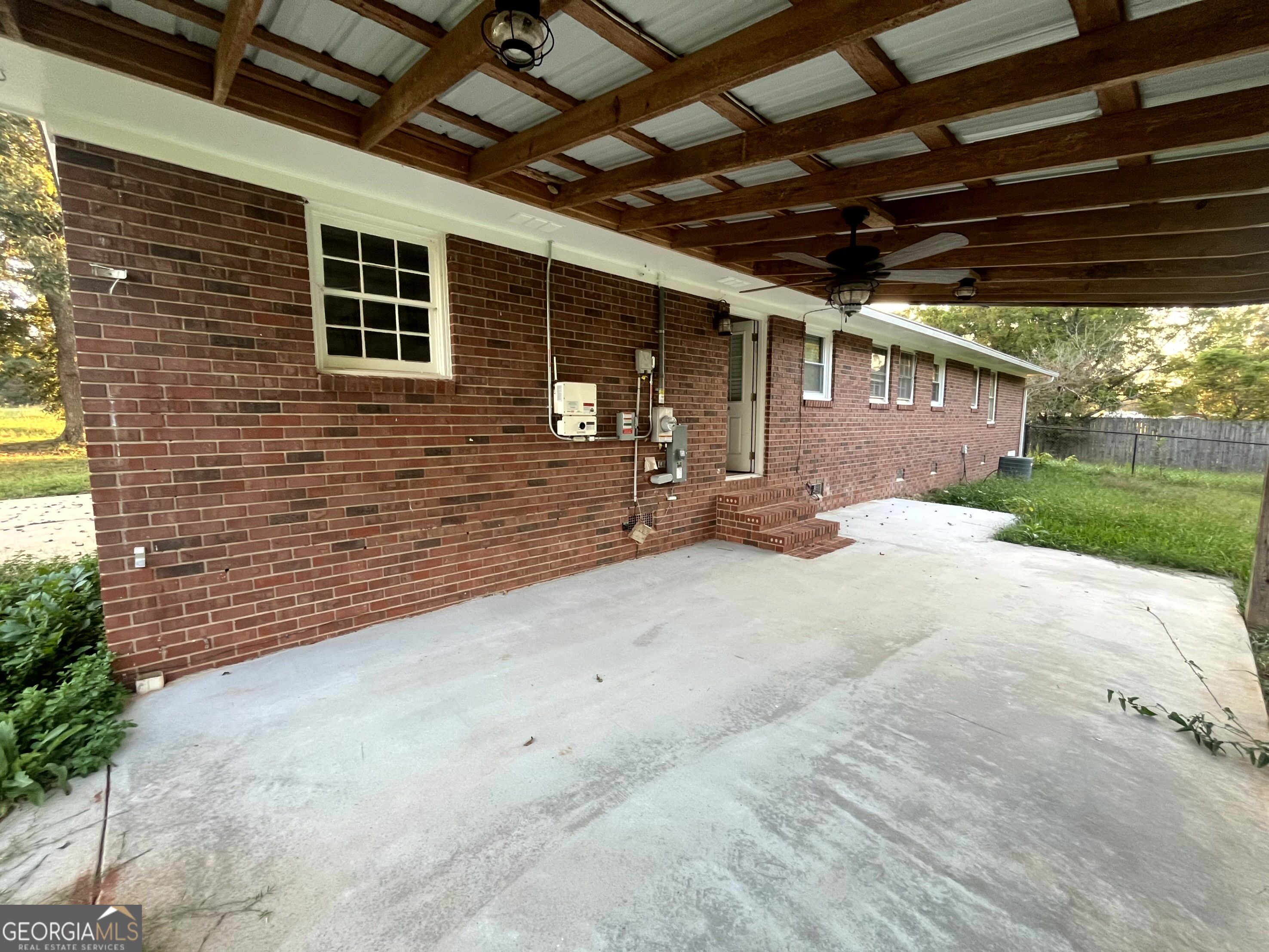 8750 Sandy Cross Road Carnesville GA 30521