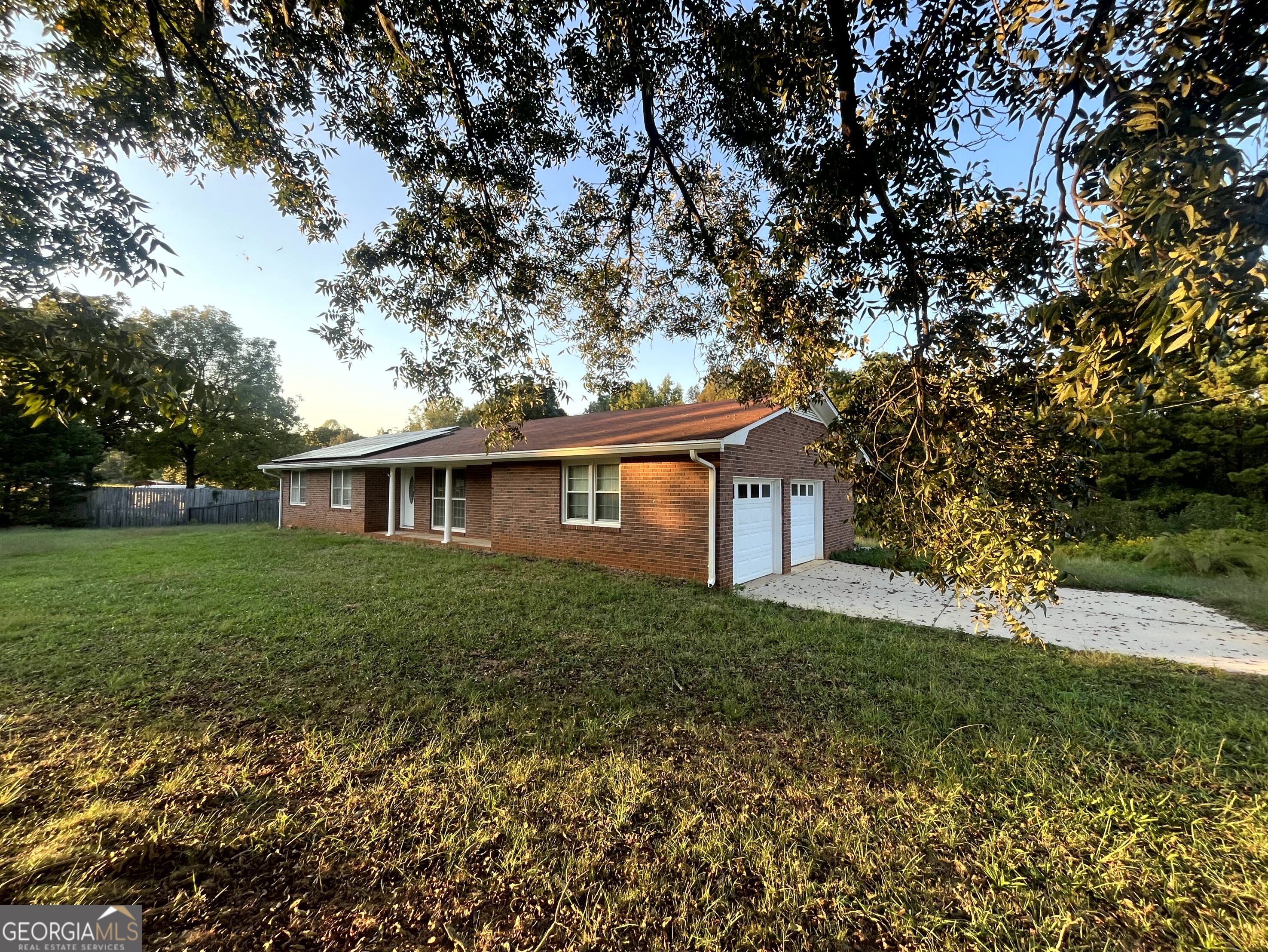 8750 Sandy Cross Road Carnesville GA 30521