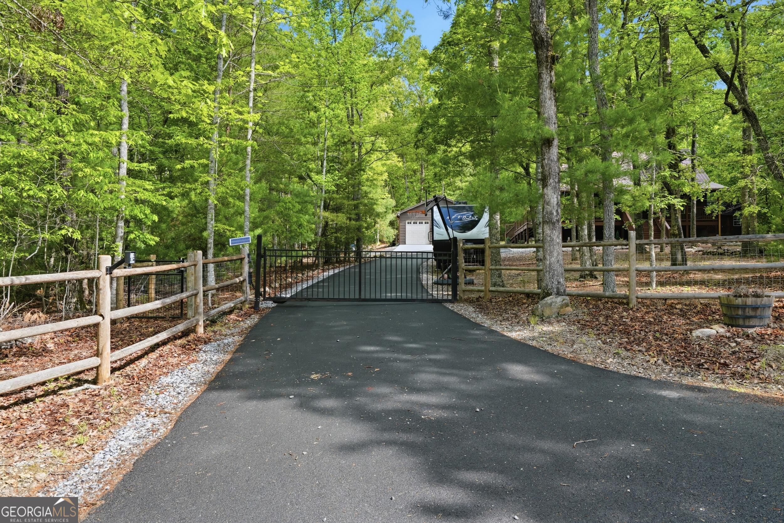 2283 Rocky Top Road Blairsville GA 30512