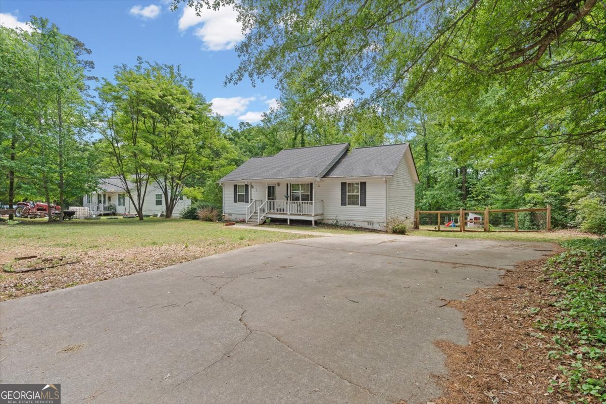 147 Park Heights Street Buchanan GA 30113