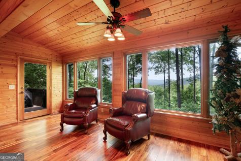 1189 Walnut Ridge Ellijay GA 30536