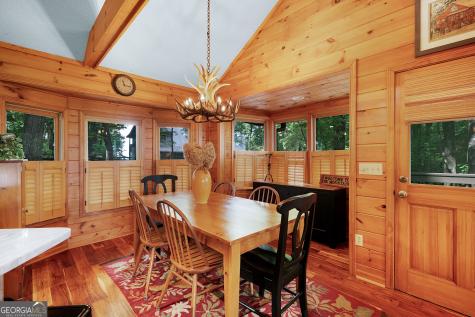 1189 Walnut Ridge Ellijay GA 30536