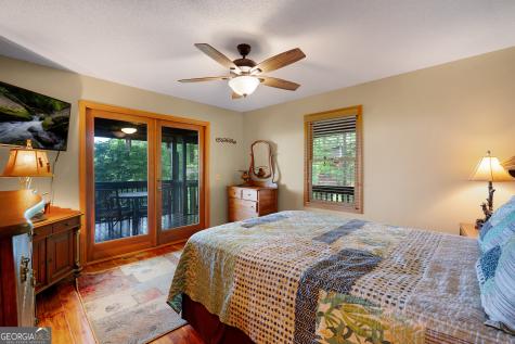 1189 Walnut Ridge Ellijay GA 30536