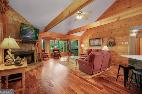 1189 Walnut Ridge Ellijay GA 30536