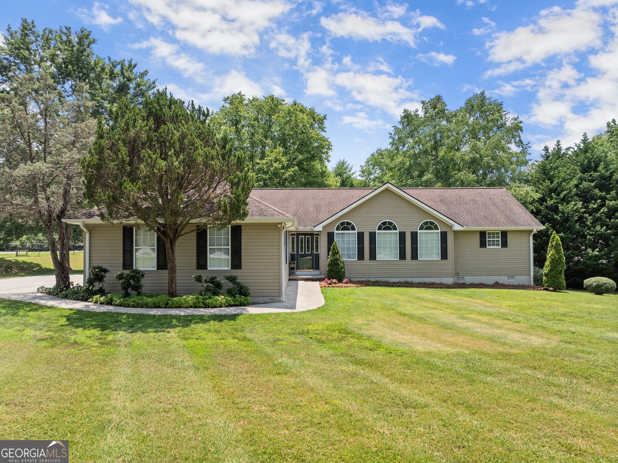 44 Woodman Hall Road Cleveland GA 30528