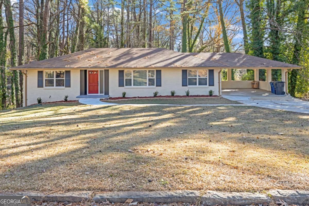 2418 Meadow Lark Drive East Point GA 30344