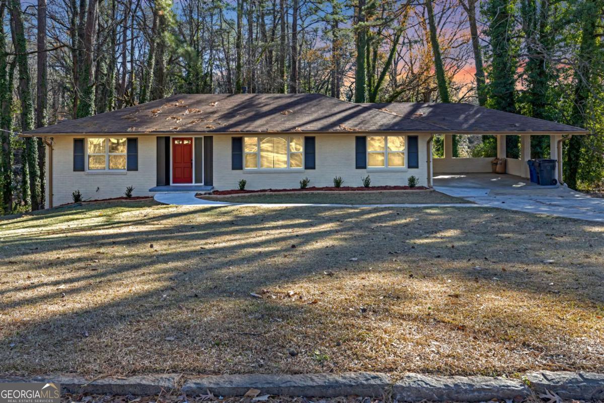 2418 Meadow Lark Drive East Point GA 30344