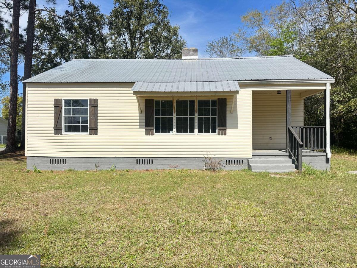 11 Pendleton Street Baxley GA 31513