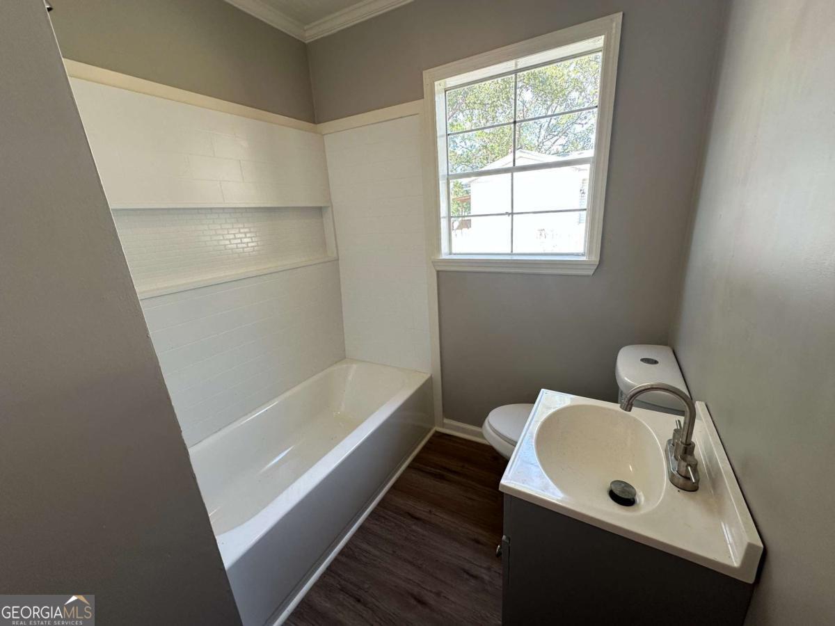 11 Pendleton Street Baxley GA 31513