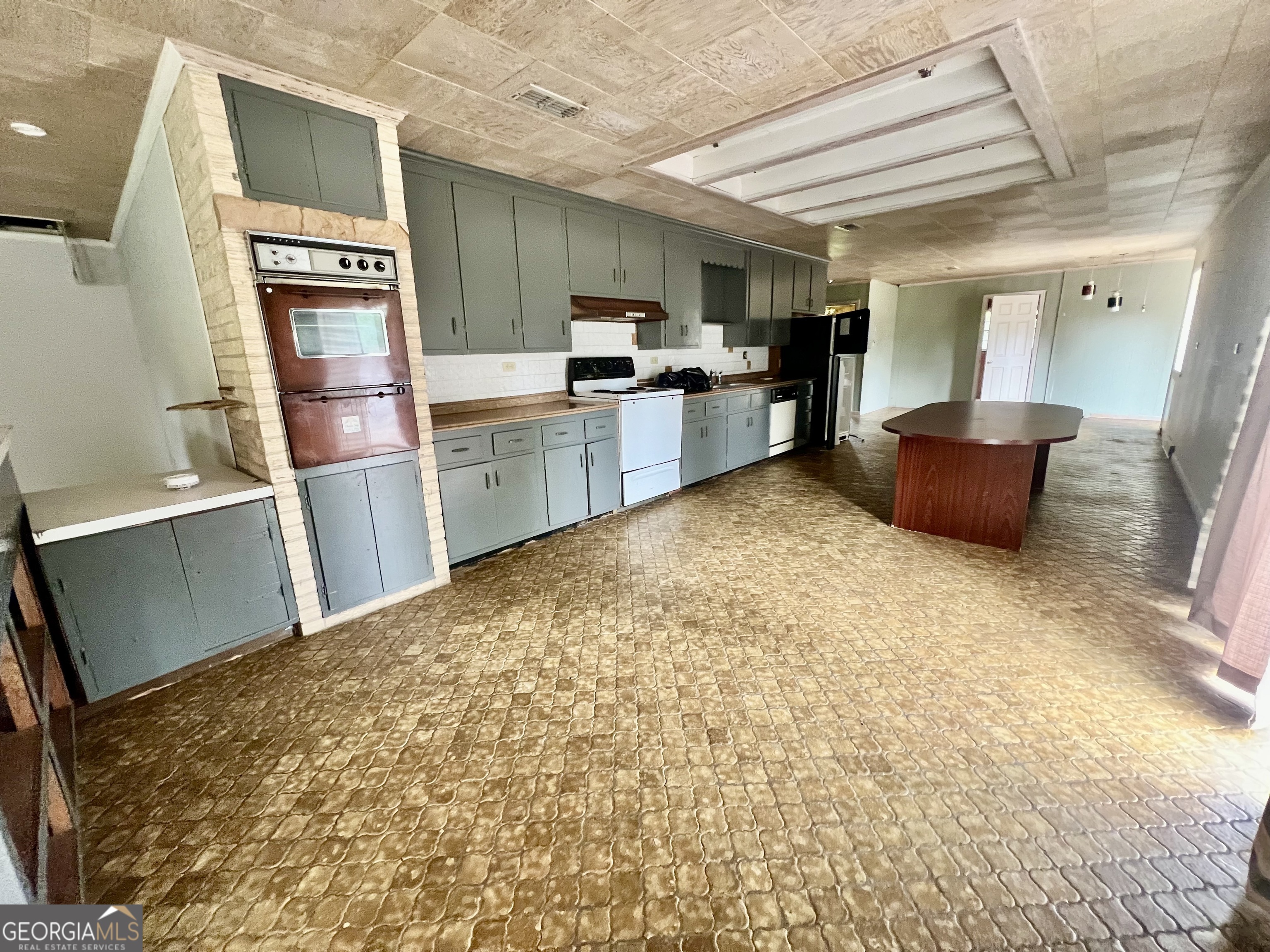 1165 Jay Bird Springs Road Chauncey GA 31011