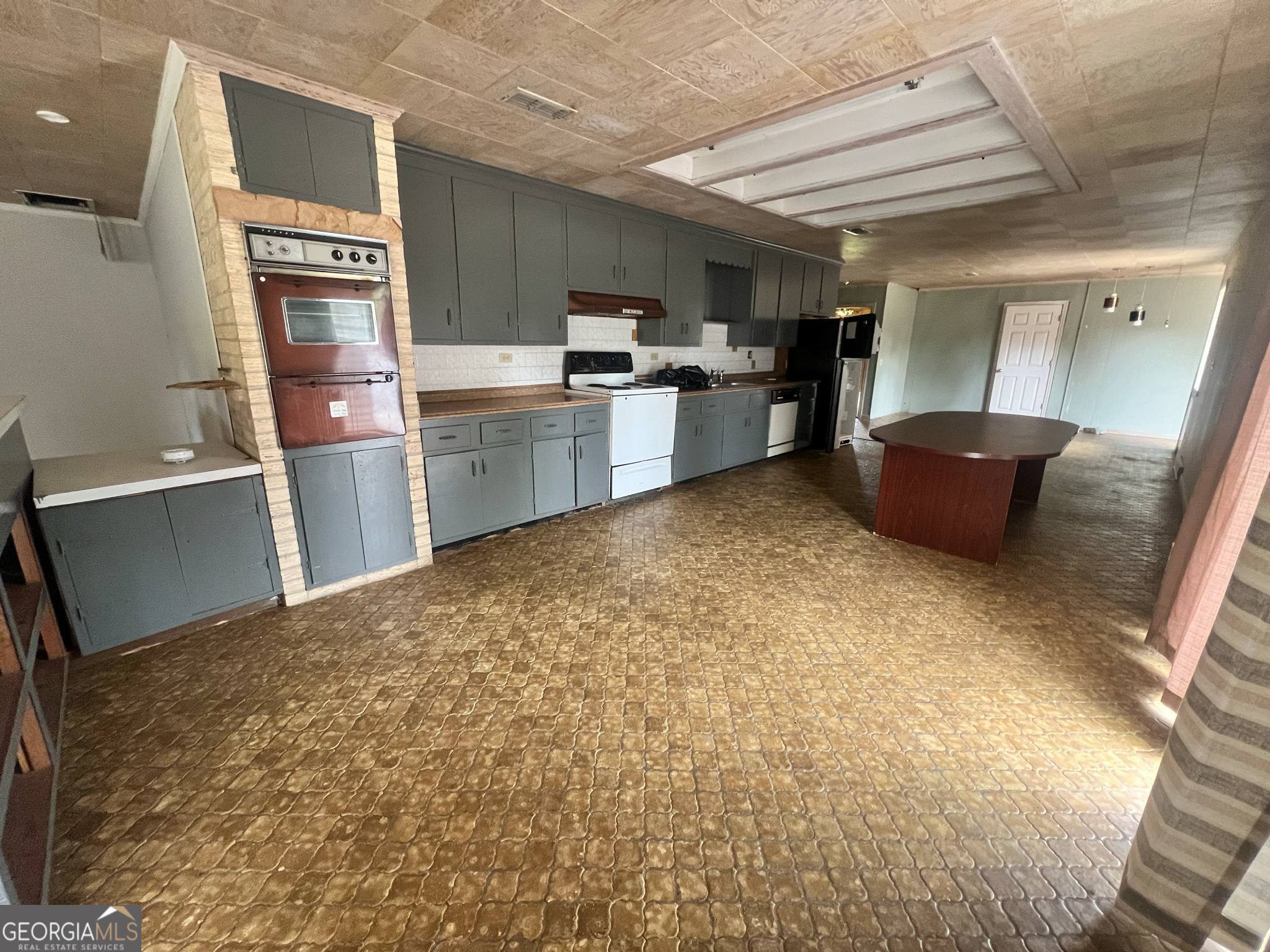 1165 Jay Bird Springs Road Chauncey GA 31011