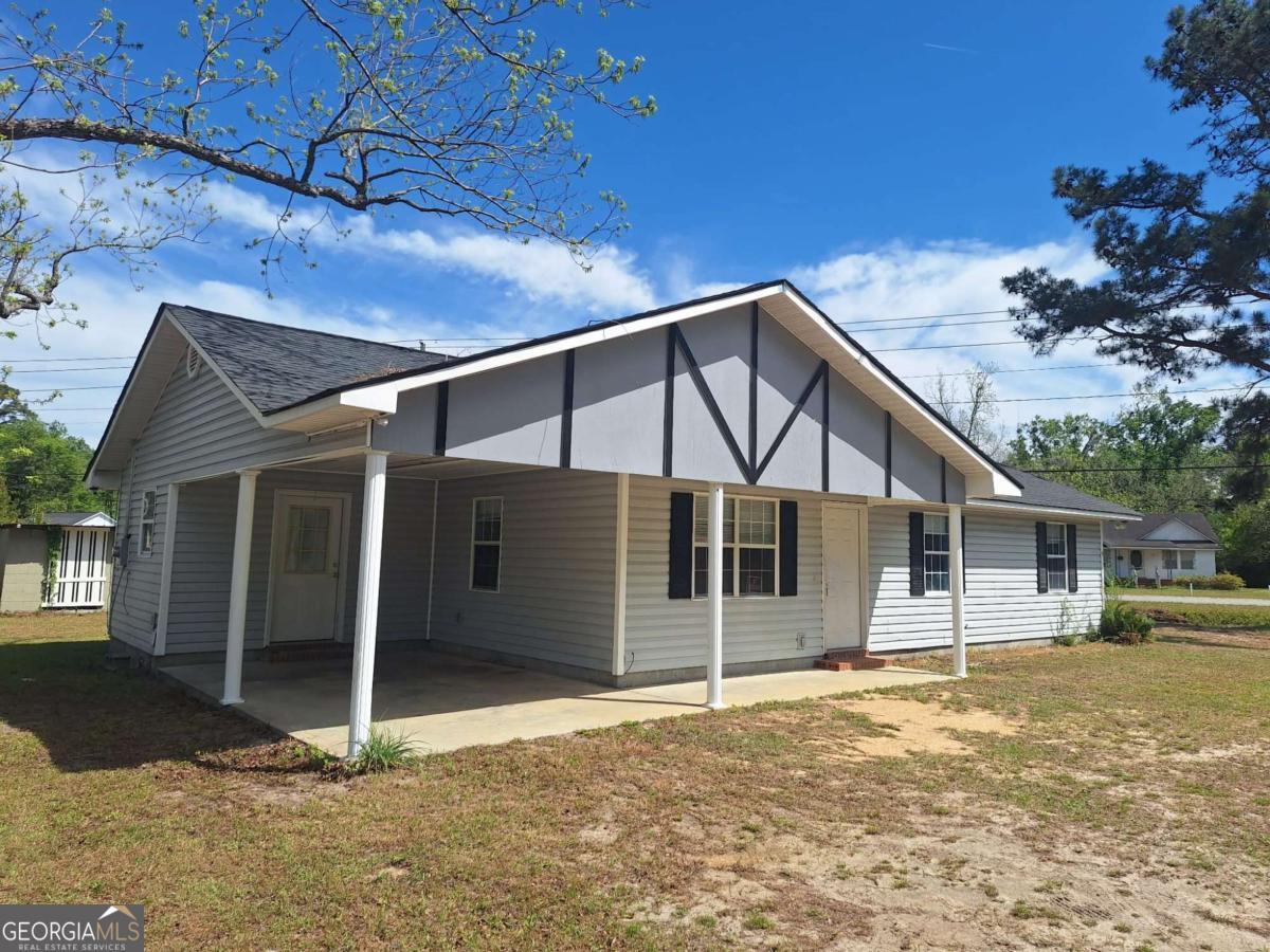 37 Faison Street Baxley GA 31513