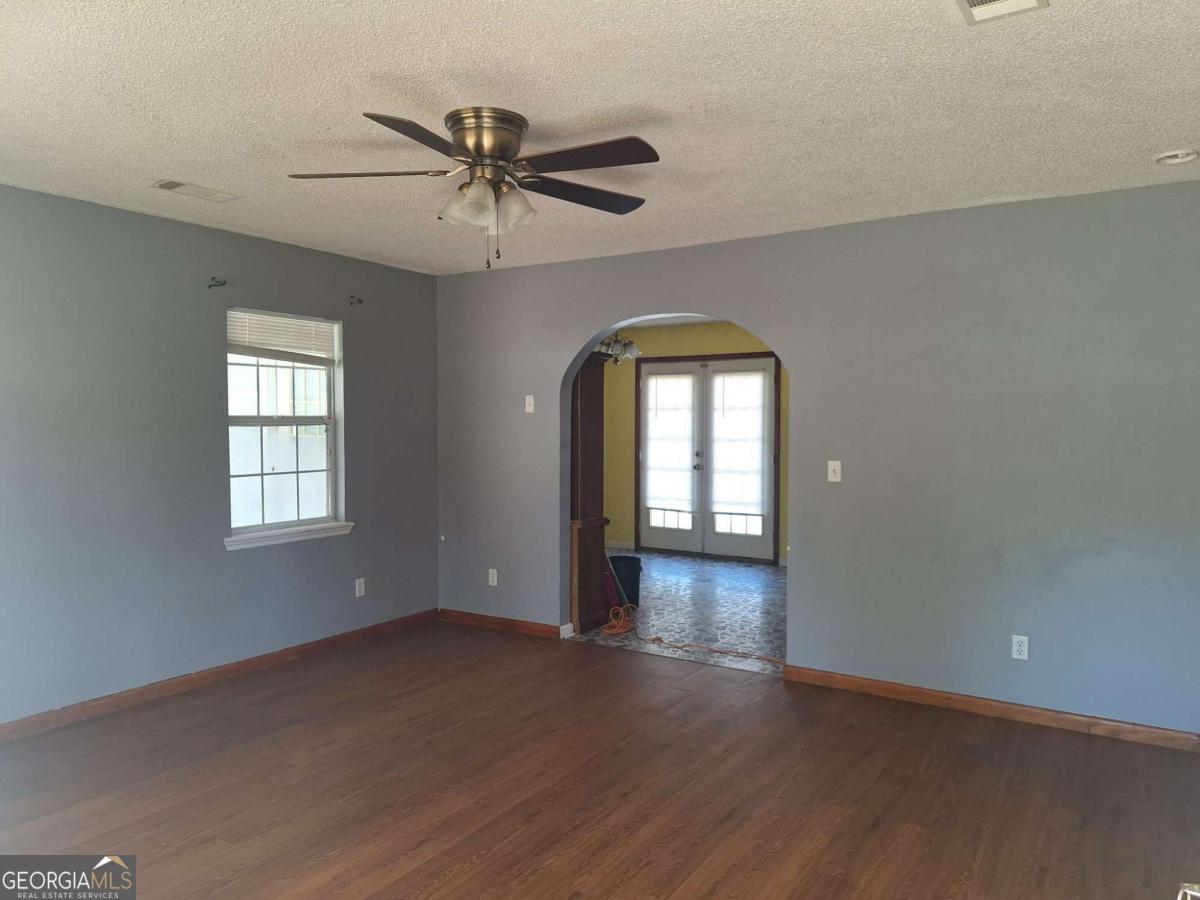 37 Faison Street Baxley GA 31513