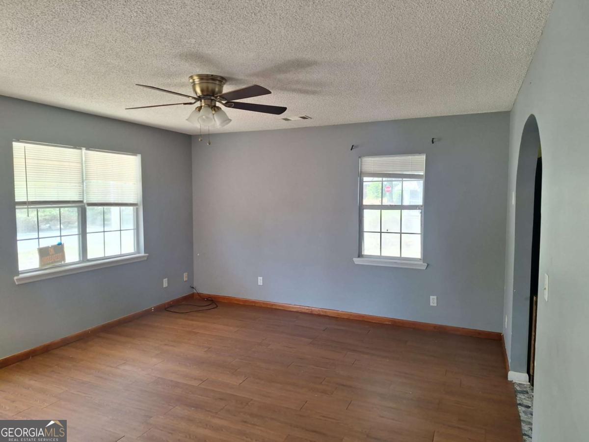 37 Faison Street Baxley GA 31513