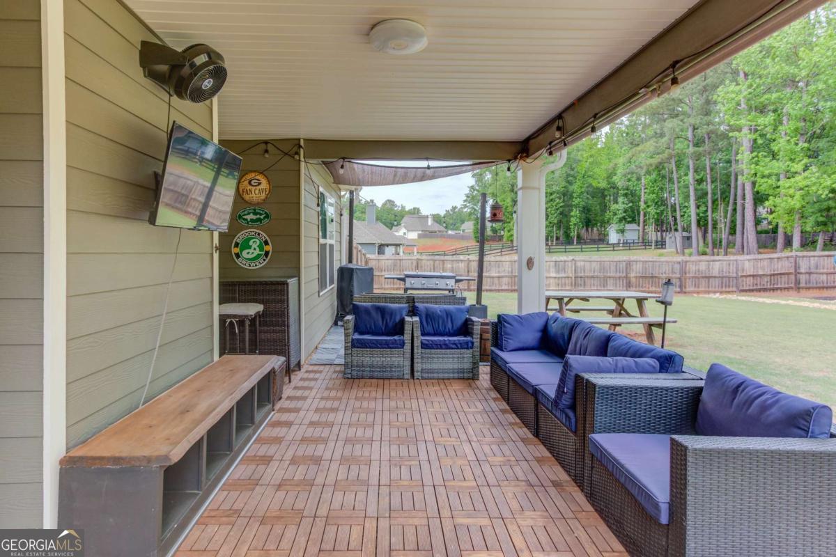 242 Lokeys Circle Bethlehem GA 30620