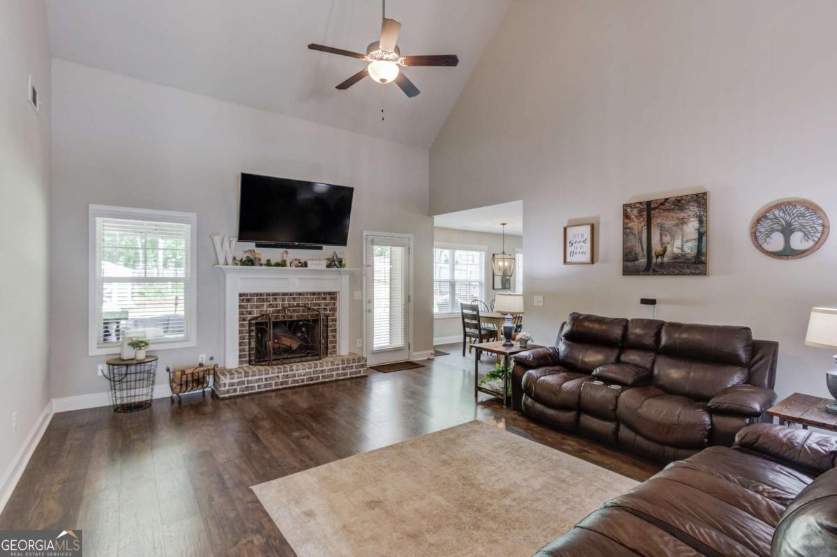 242 Lokeys Circle Bethlehem GA 30620
