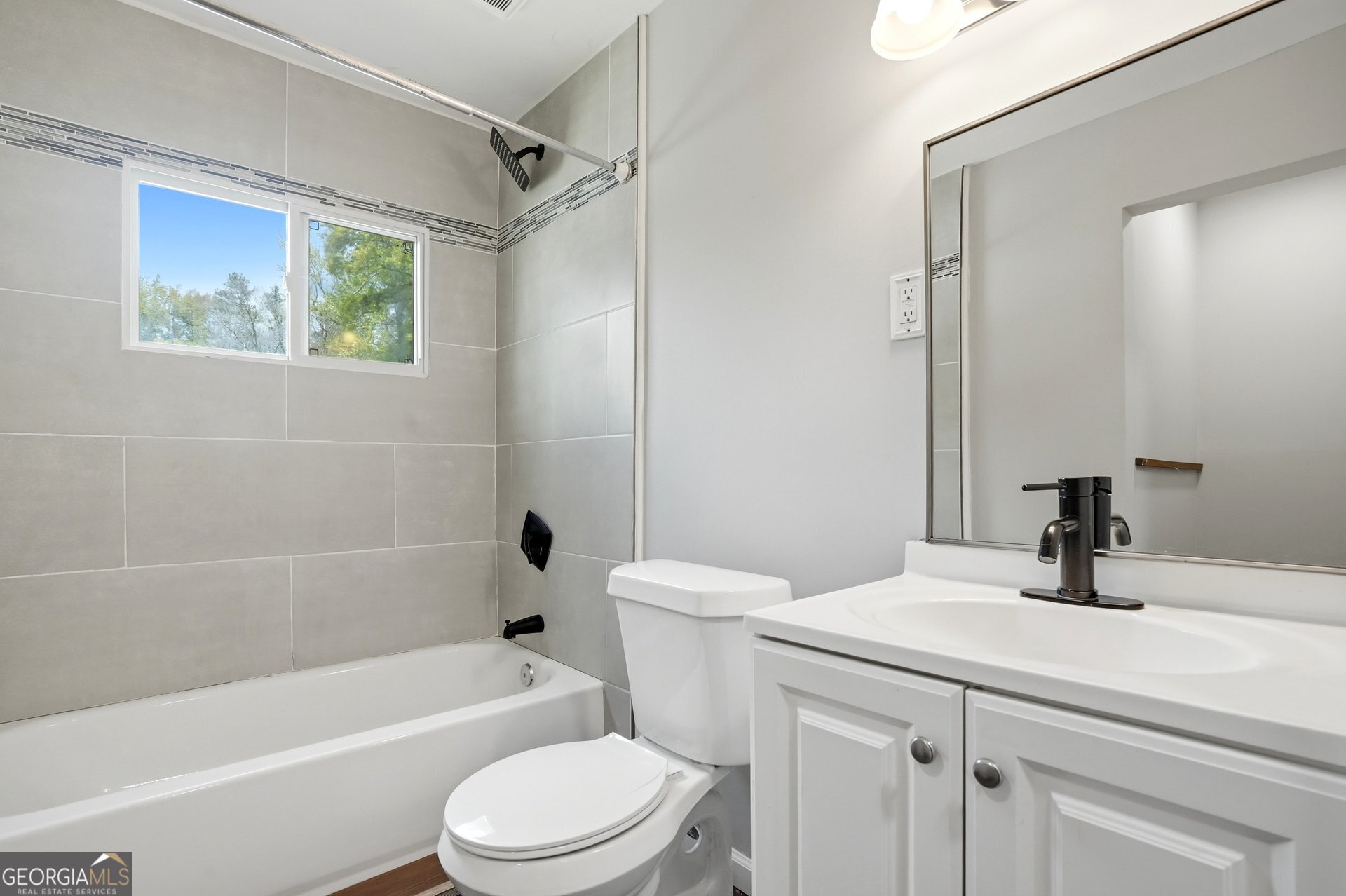 707 Francis Place NW Atlanta GA 30318