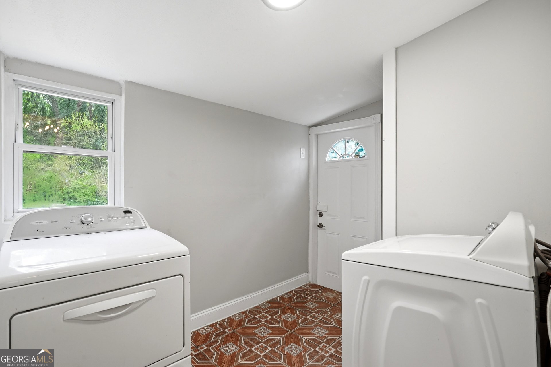 707 Francis Place NW Atlanta GA 30318