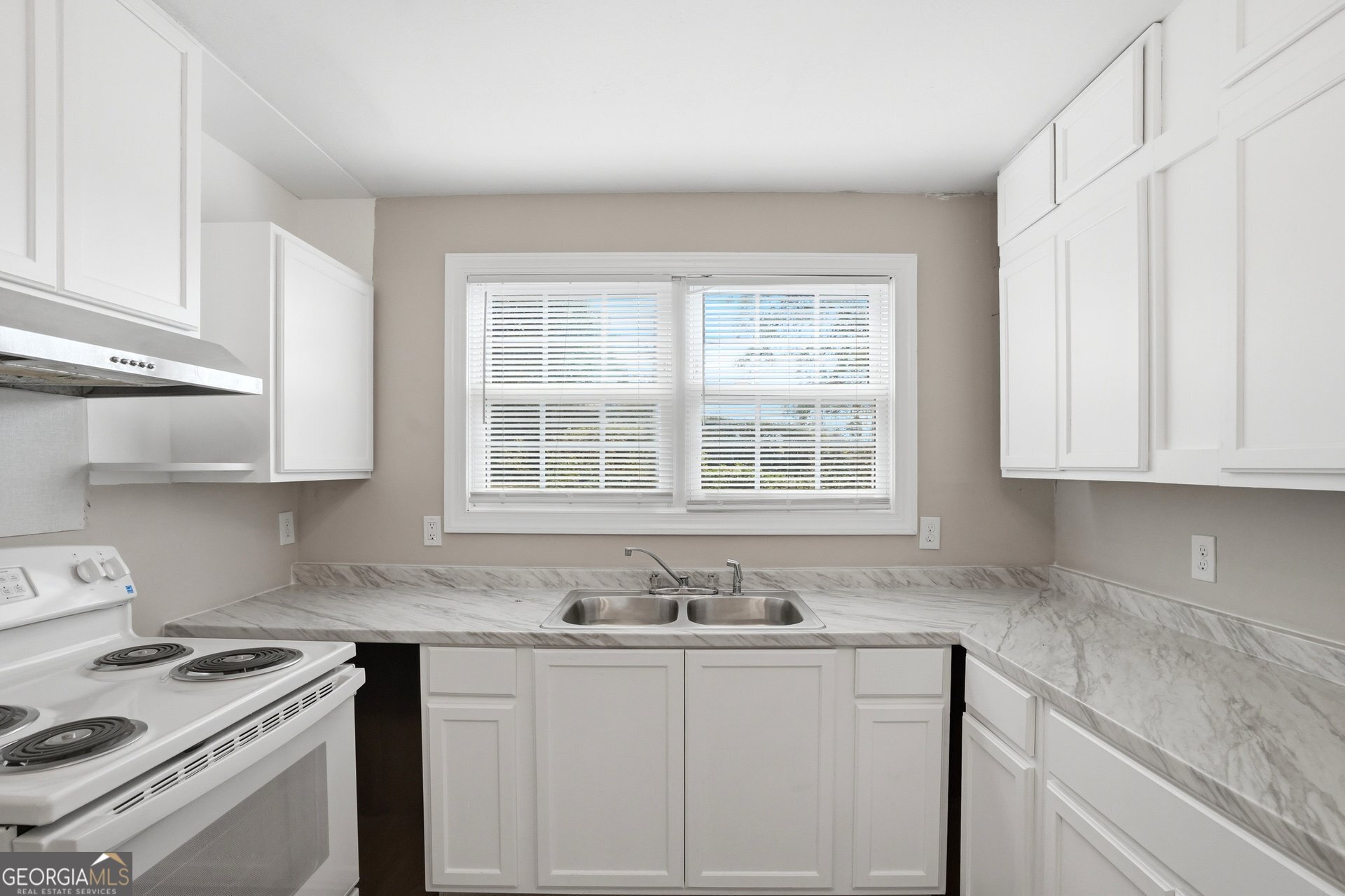 707 Francis Place NW Atlanta GA 30318
