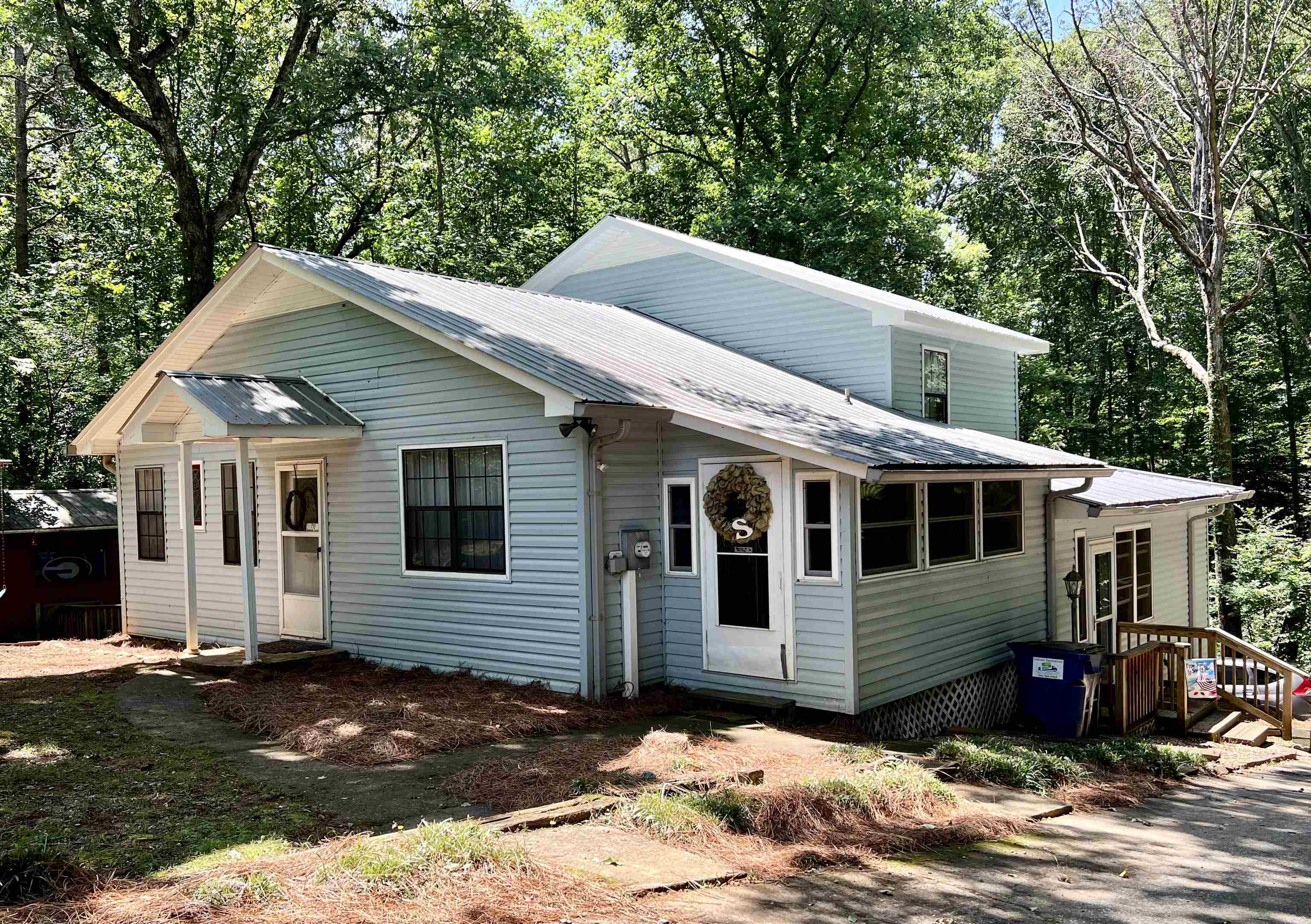 290 Emerald Drive Clarkesville GA 30523