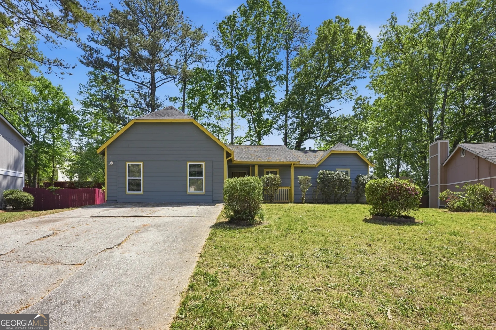 5420 Forest Downs Circle College Park GA 30349