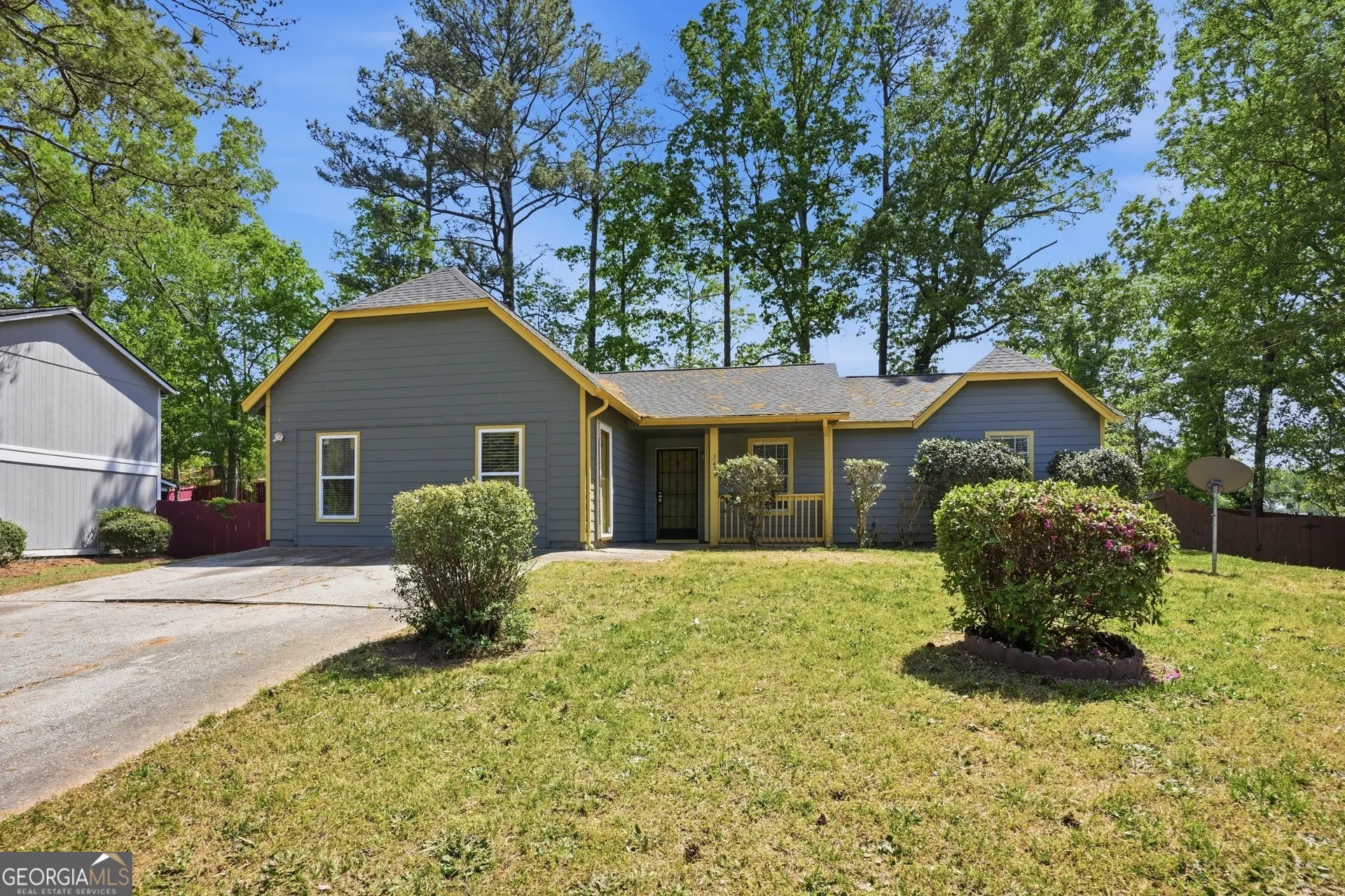 5420 Forest Downs Circle College Park GA 30349