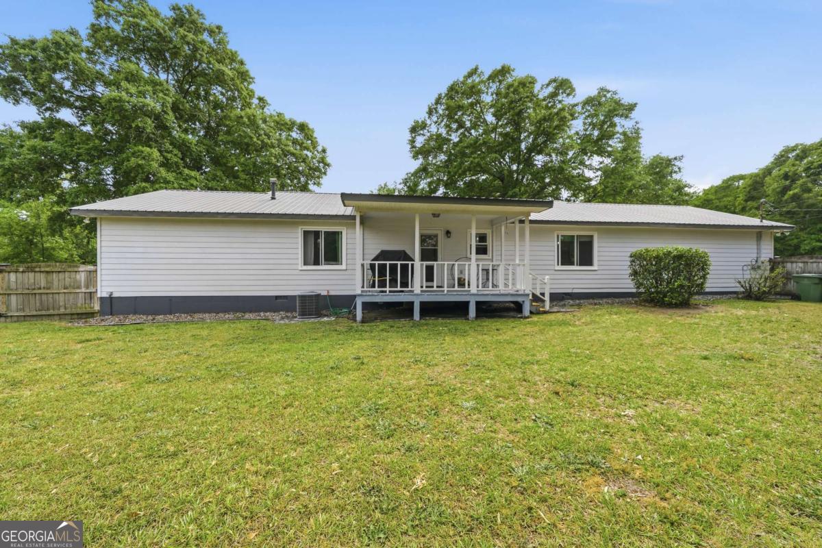104 Madison Street Gordon GA 31031