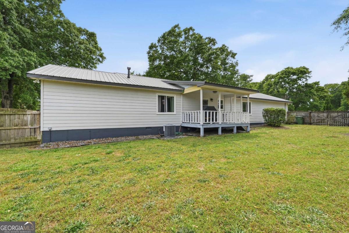 104 Madison Street Gordon GA 31031