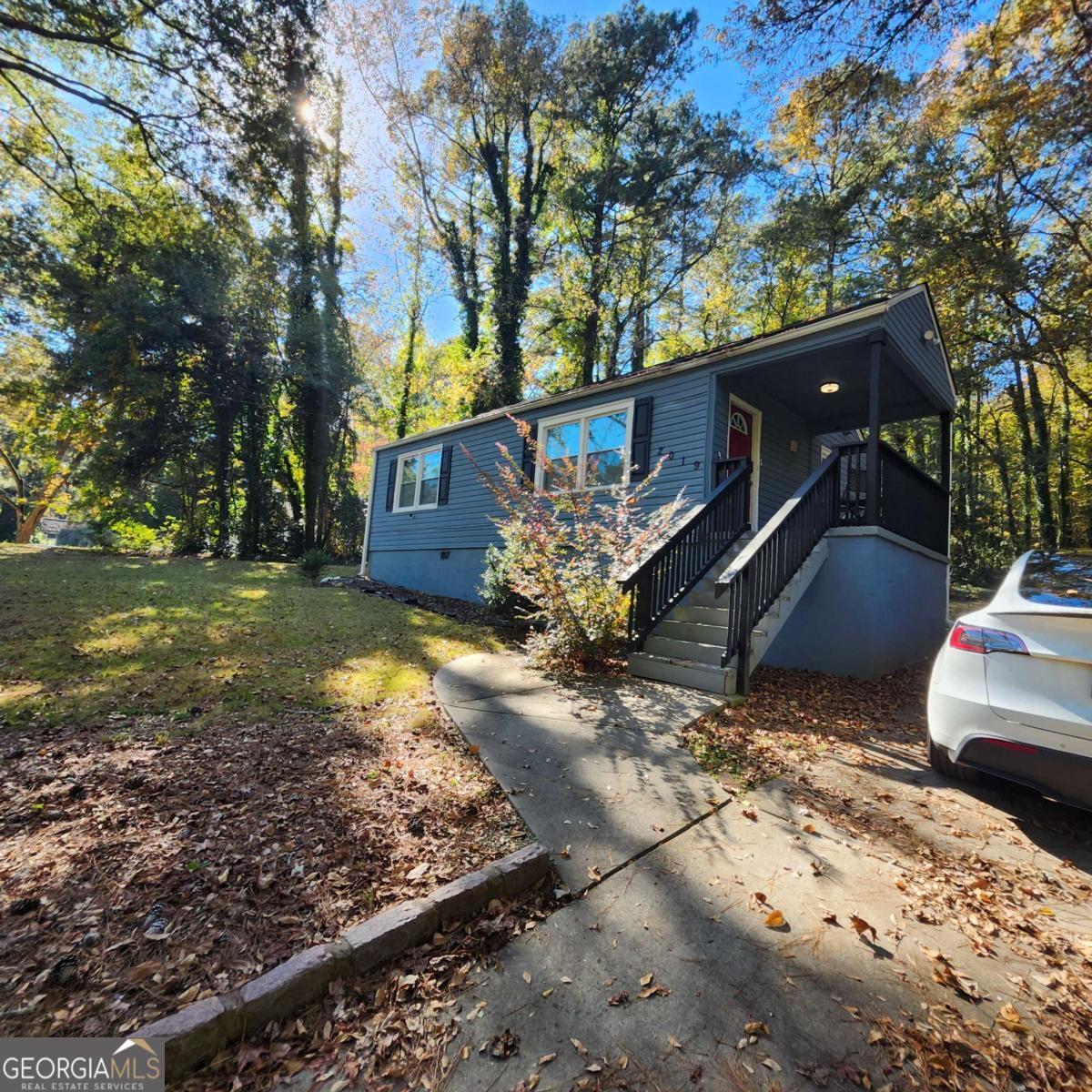 2019 Grant Road SW Atlanta GA 30331