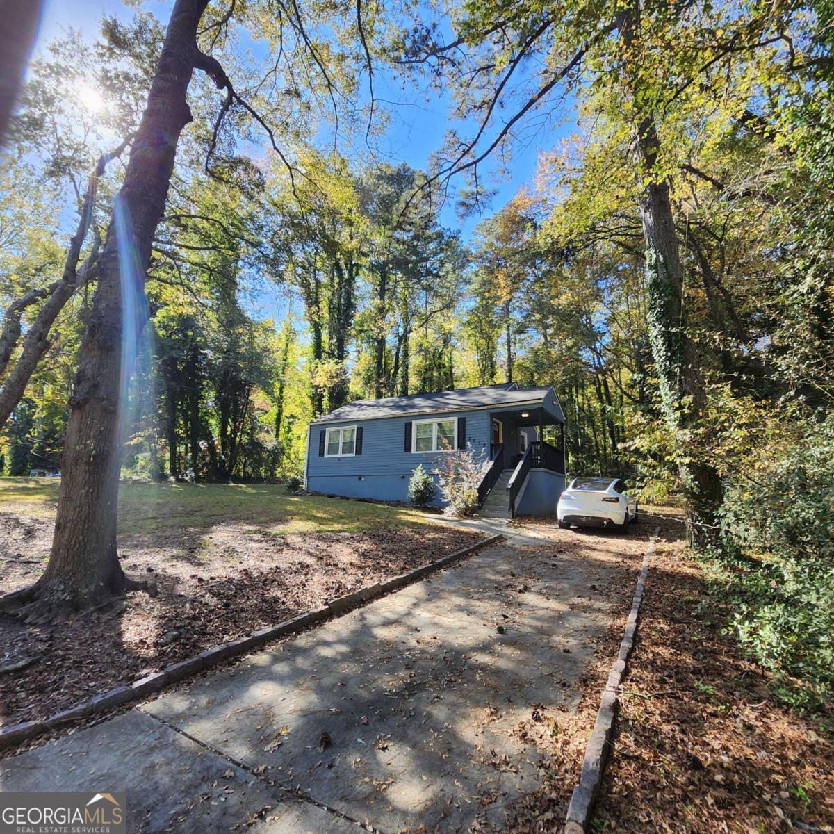 2019 Grant Road SW Atlanta GA 30331