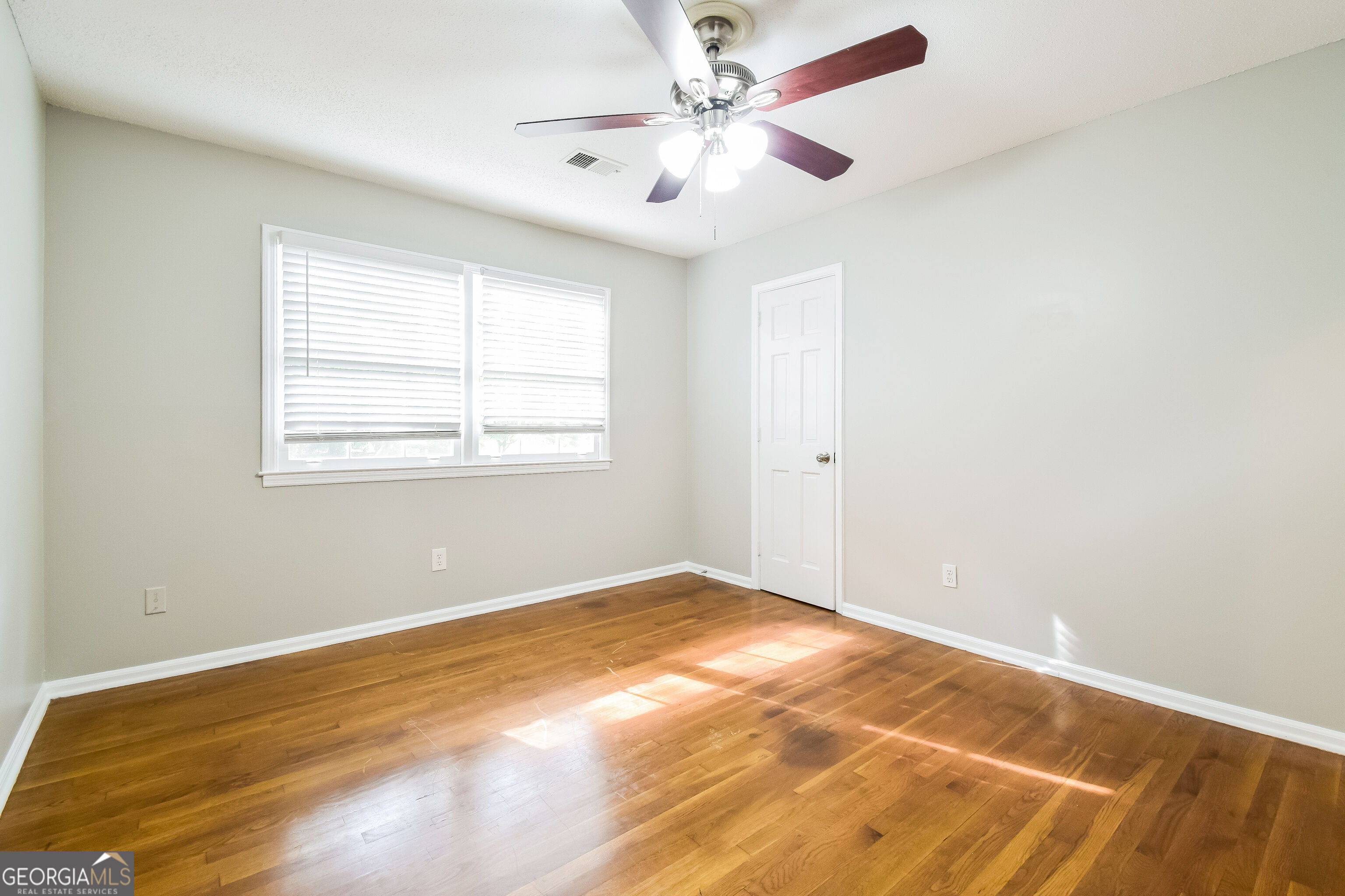 4533 Holliston Road Atlanta GA 30360