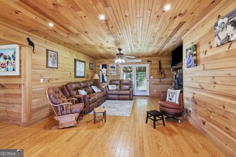 1133 Ricky West Road Cleveland GA 30528