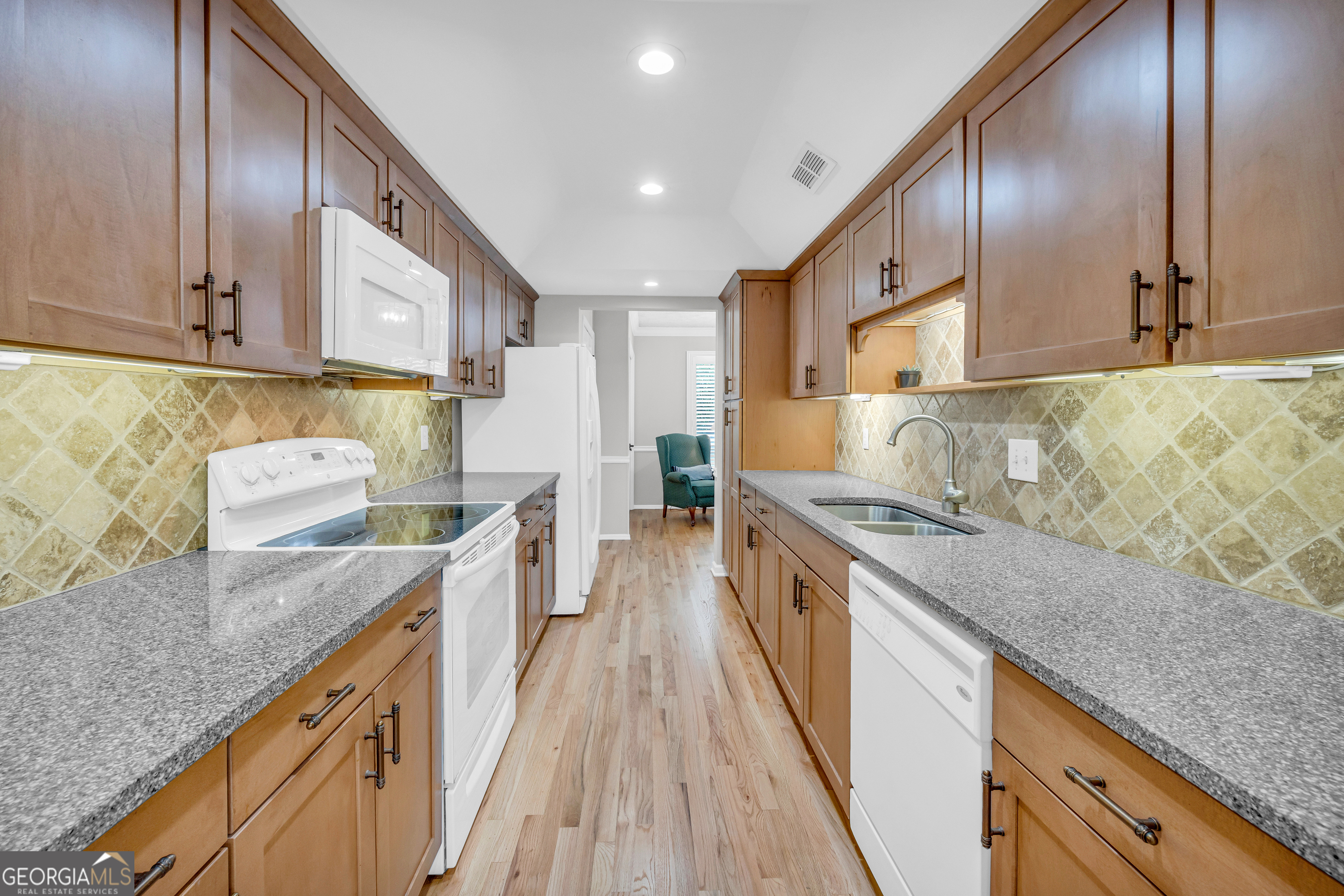 3252 Clairmont North NE Brookhaven GA 30329