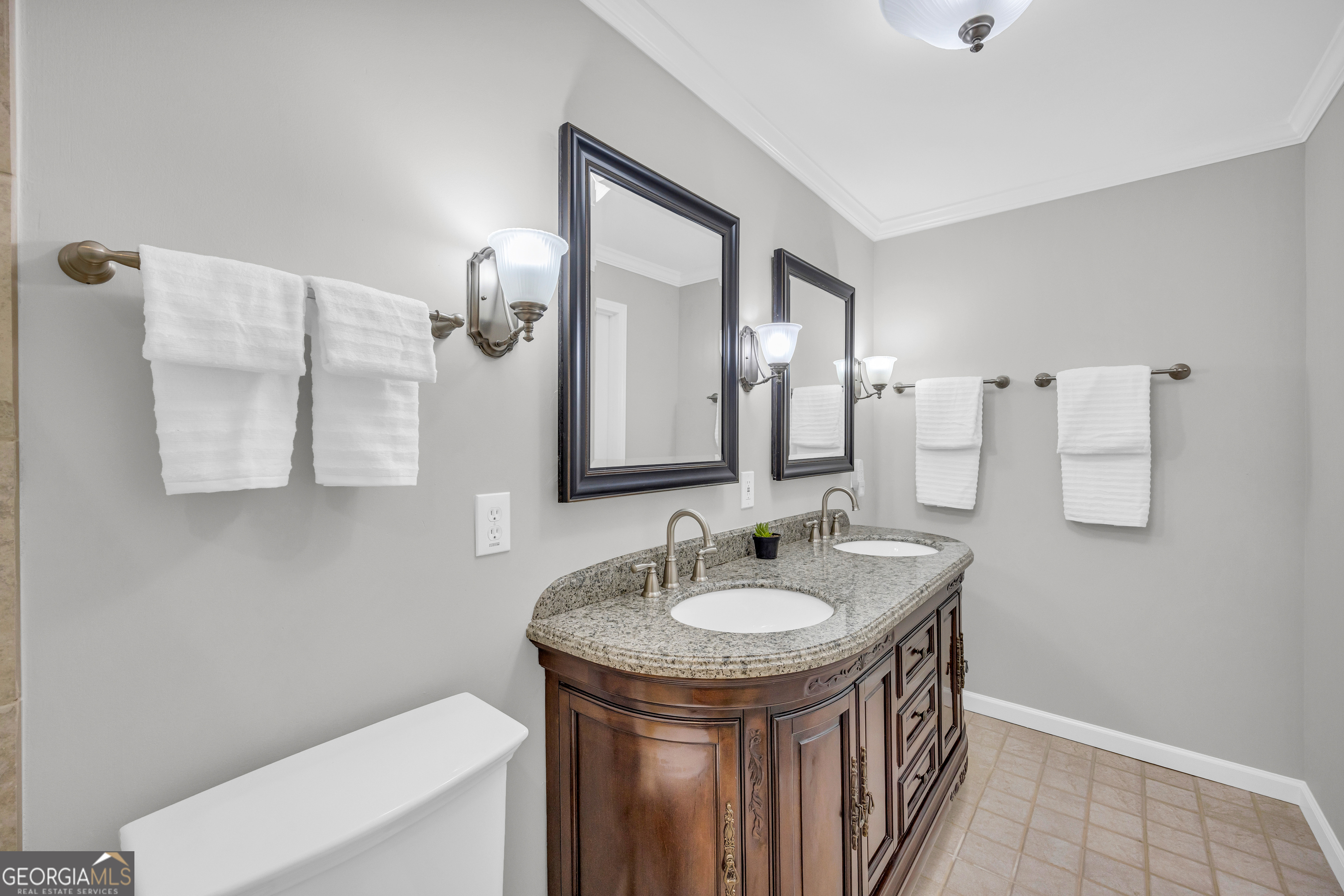 3252 Clairmont North NE Brookhaven GA 30329