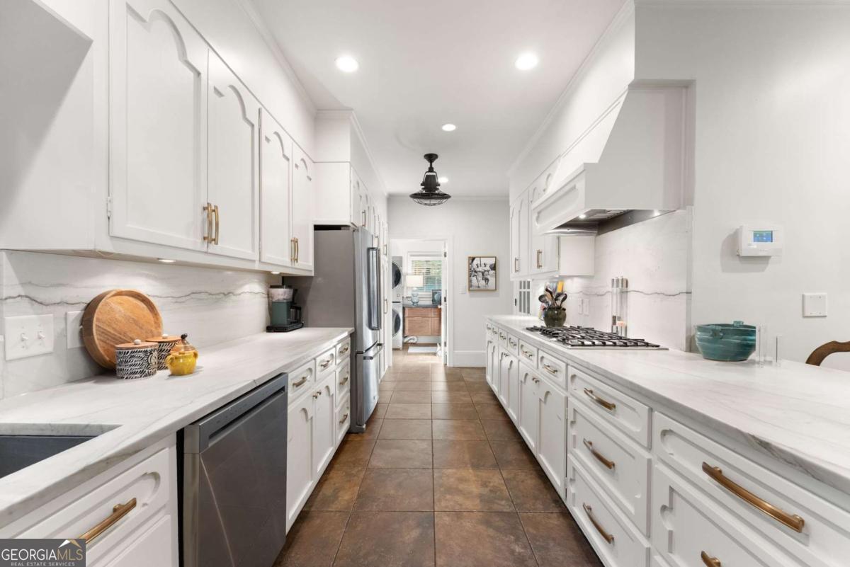 1812 Valley Road NE Gainesville GA 30501